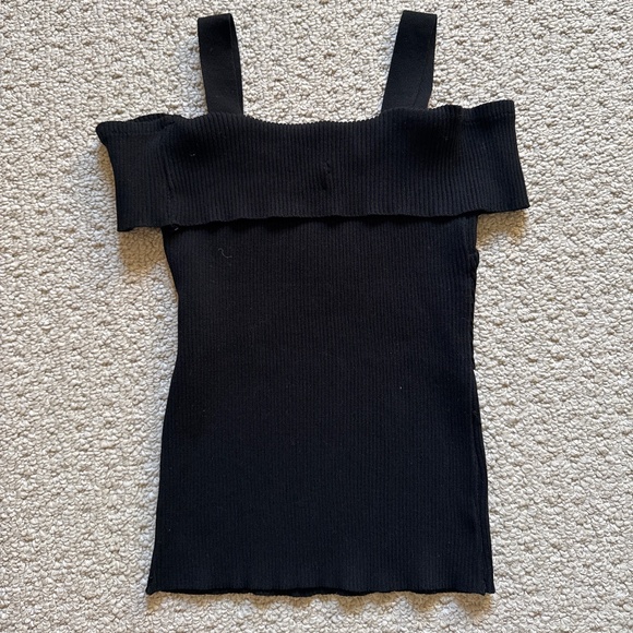Black cold shoulder ribbed top - Picture 3 of 5